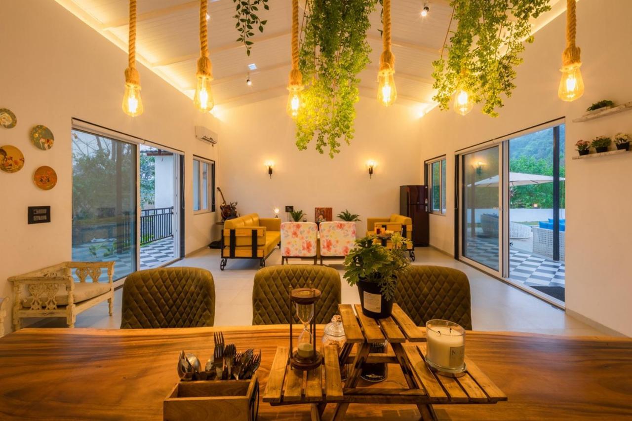 Saffronstays Turquoise Maison, Karjat Exterior photo