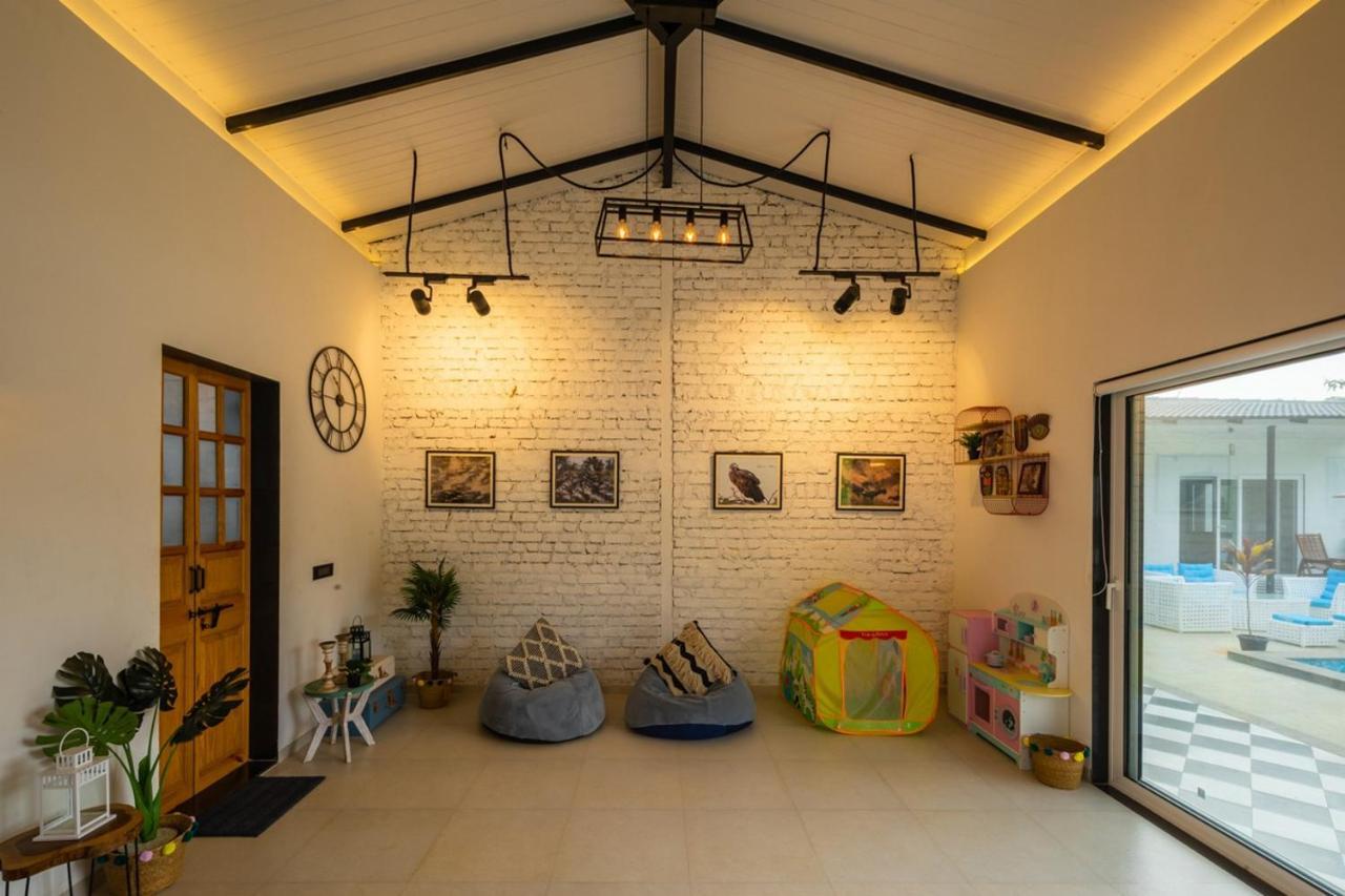 Saffronstays Turquoise Maison, Karjat Exterior photo